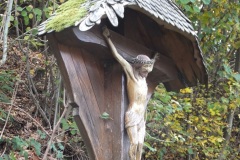 Renovation Haldenhofkreuz an der Landstraße zum Kandel