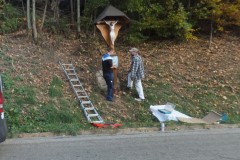 Renovation Haldenhofkreuz an der Landstraße zum Kandel