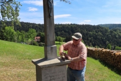 Renovation des Wegkreuzes "Auf der Brandeck"