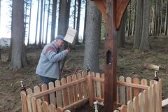 Das Wegkreuz an der Tausendmeter Bank