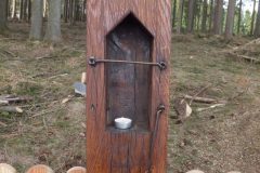 Das Wegkreuz an der Tausendmeter Bank