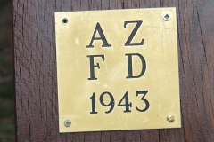 Das Wegkreuz an der Tausendmeter Bank