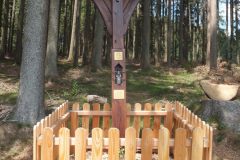 Das Wegkreuz an der Tausendmeter Bank